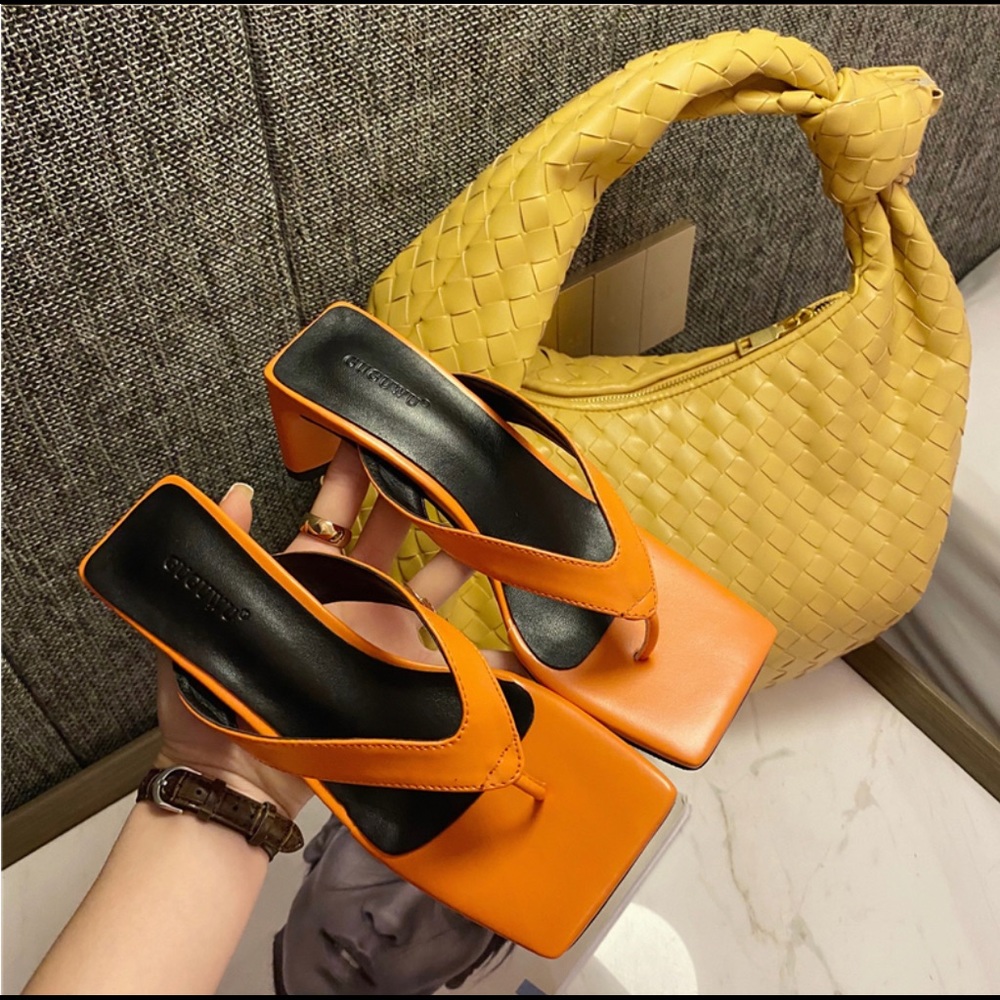 Sandals - Picture 3 of 4